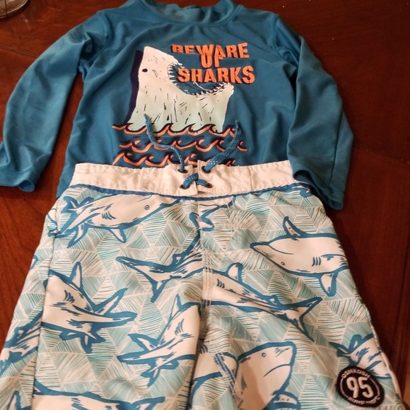 Swim Trunks Sz 4 New NWT Osk Kosh Boy Shark Rash Guard UV Protection Shirt